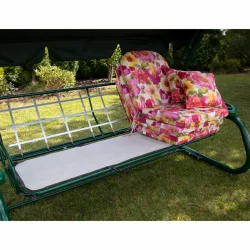 Podkład na siedzisko huśtawki ogrodowej z kolorowym kwiatowym wzorem. Przeznaczony na całe siedzenie.