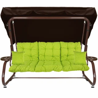 Metalowa huśtawka ogrodowa z brązowym daszkiem, zielonymi poduszkami i podłokietnikami z miejscem na napoje.