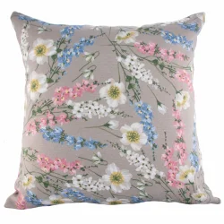 Poduszka dekoracyjna na kanapę z kwiatowym wzorem w pastelowych kolorach. Pojedynczy jasiek w odcieniach beżu, różu i niebieskiego.