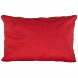 Czerwona poduszka dekoracyjna na kanapę. Prostokątny, jednolity wzór.