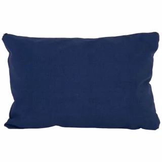 Poszewka na poduszkę do spania w kolorze ciemnoniebieskim. Pojedyncza poszewka sprawdzi się w sypialni.
