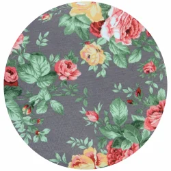 Poduszka dekoracyjna na kanapę, wzór kwiatowy z różami na szarym tle.