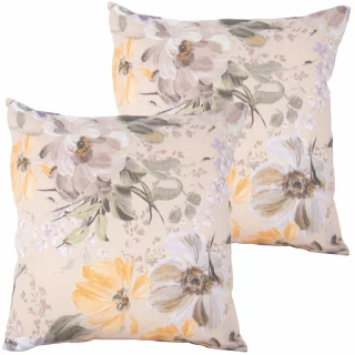 Zestaw jaśków dekoracyjnych na kanapę w kwiatowy wzór. Dominują odcienie beżu i żółci.